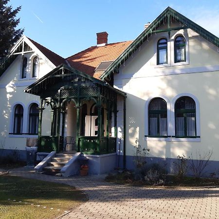 Szalay Villa Veszprém Exterior foto