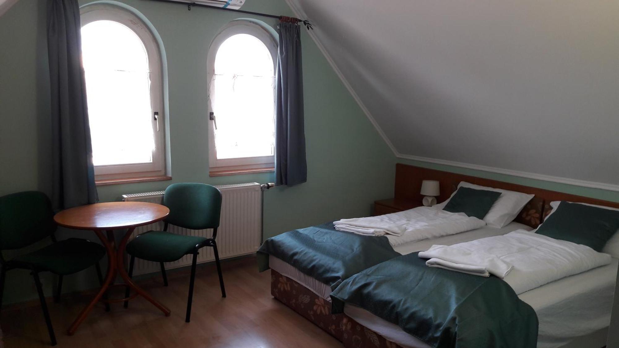 Szalay Villa Veszprém Exterior foto