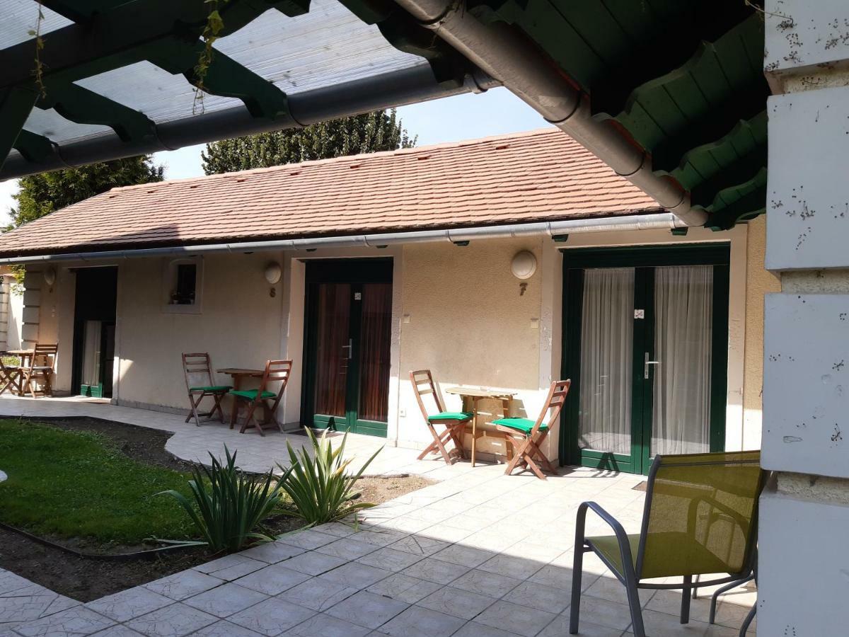 Szalay Villa Veszprém Exterior foto